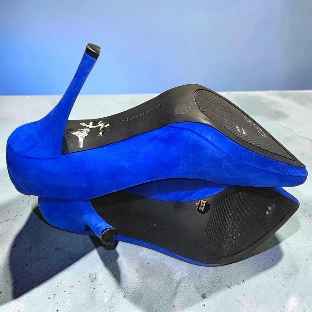 BCBGeneration Pumps Shoes 8.5 Womens Blue Suede Pointed Toe High Heels Stiletto